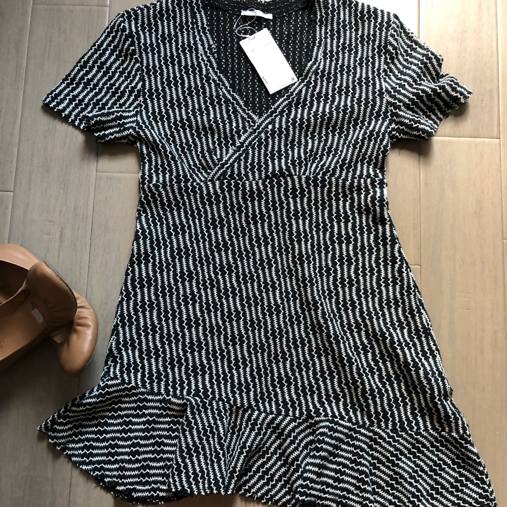 NWT Zara green and white knit dress